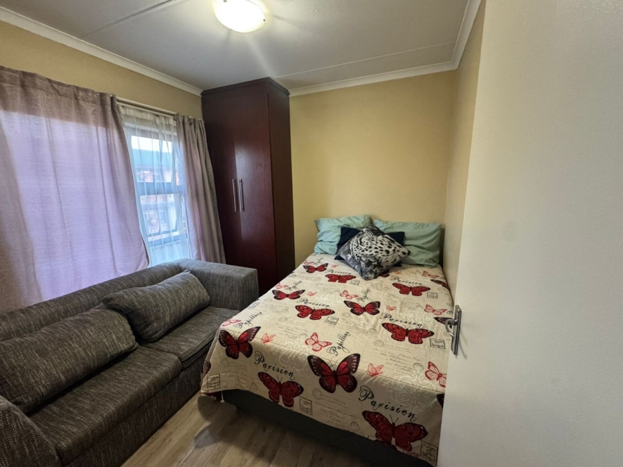 2 Bedroom Property for Sale in Lourierpark Free State